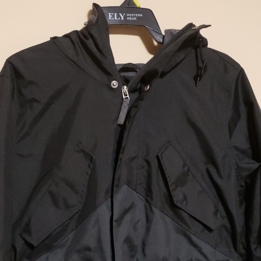 Nike Wind Rain Repellant Jacket - image 3